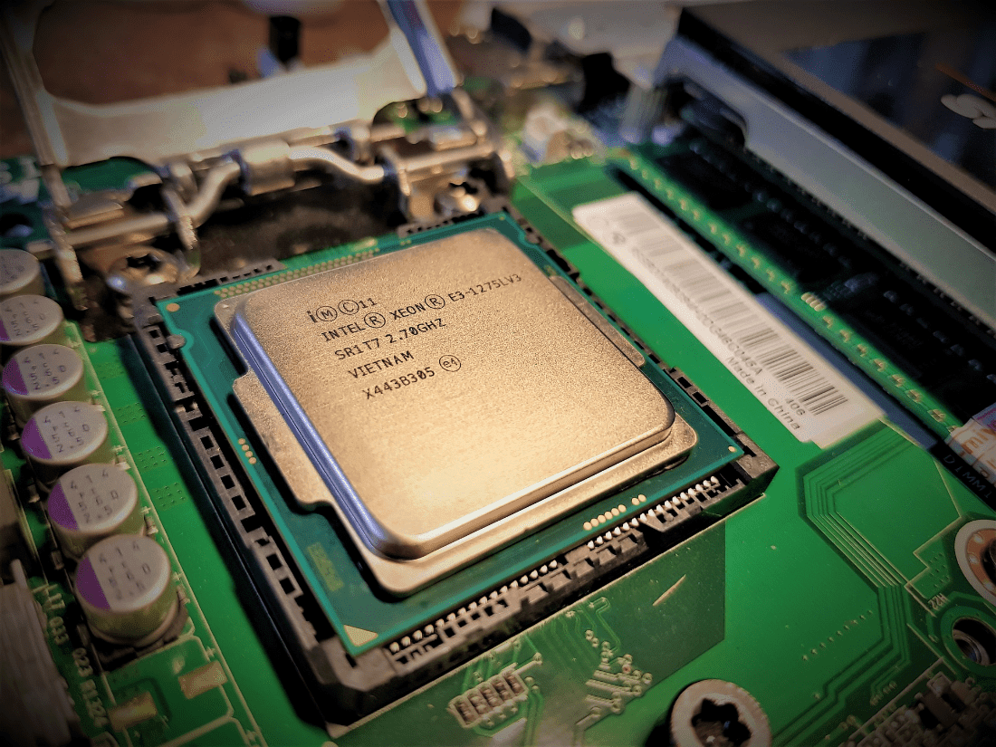 Что значит CPU на процессоре

